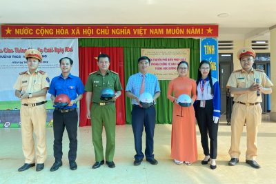 TUYÊN TRUYỀN PHỔ BIẾN PHÁP LUẬT VÀ PHÒNG CHỐNG TỆ NẠN XÃ HỘI TRONG HỌC ĐƯỜNG TUYÊN TRUYỀN PHỔ BIẾN PHÁP LUẬT VÀ PHÒNG CHỐNG TỆ NẠN XÃ HỘI TRONG HỌC ĐƯỜNG