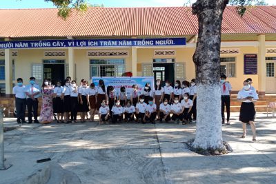 Ra mắt câu lạc bộ tiếng Anh của trường TH&THCS Hùng Vương Ra mắt câu lạc bộ tiếng Anh của trường TH&THCS Hùng Vương